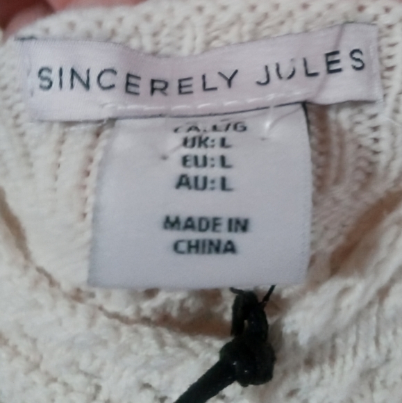 Sincerely Jules White Cropped Ruffled Blouse - Picture 2 of 4